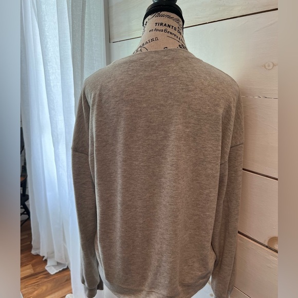 Forever 21 Gray French Bulldog Graphic Sweatshirt, size medium, EUC, Frenchie - Picture 3 of 7